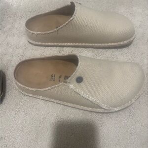 Birkenstocks size 41 clogs